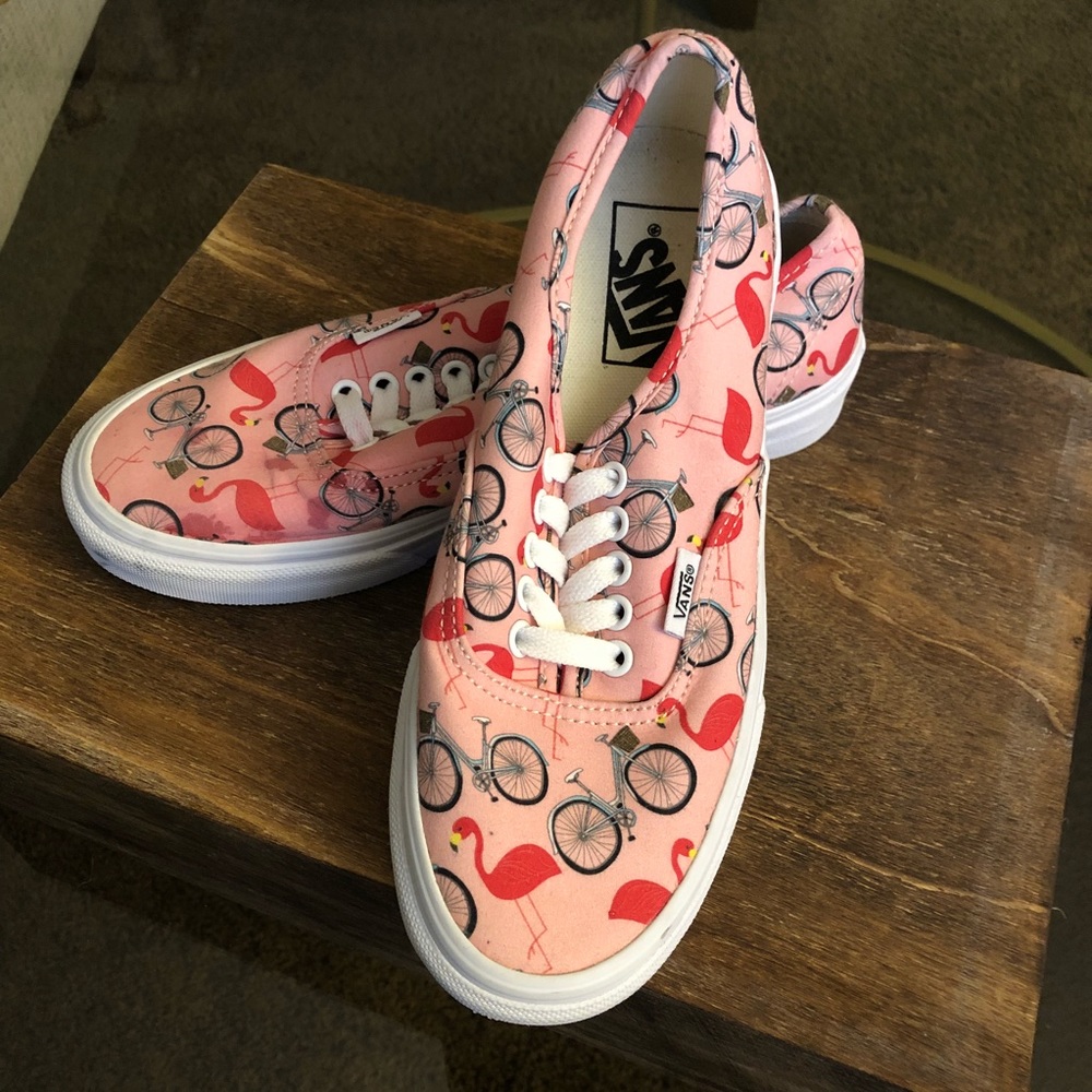 Flamingo bicycle vans